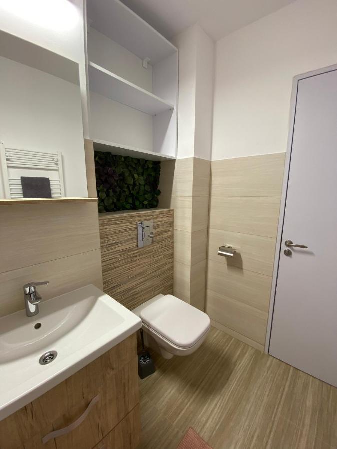 Grove Apartment บูเซา ภายนอก รูปภาพ