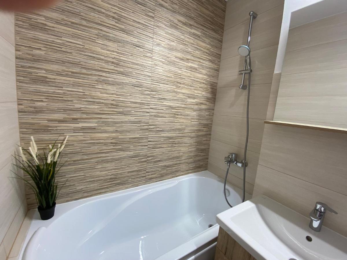 Grove Apartment บูเซา ภายนอก รูปภาพ